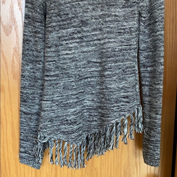 Sweater - Picture 4 of 5